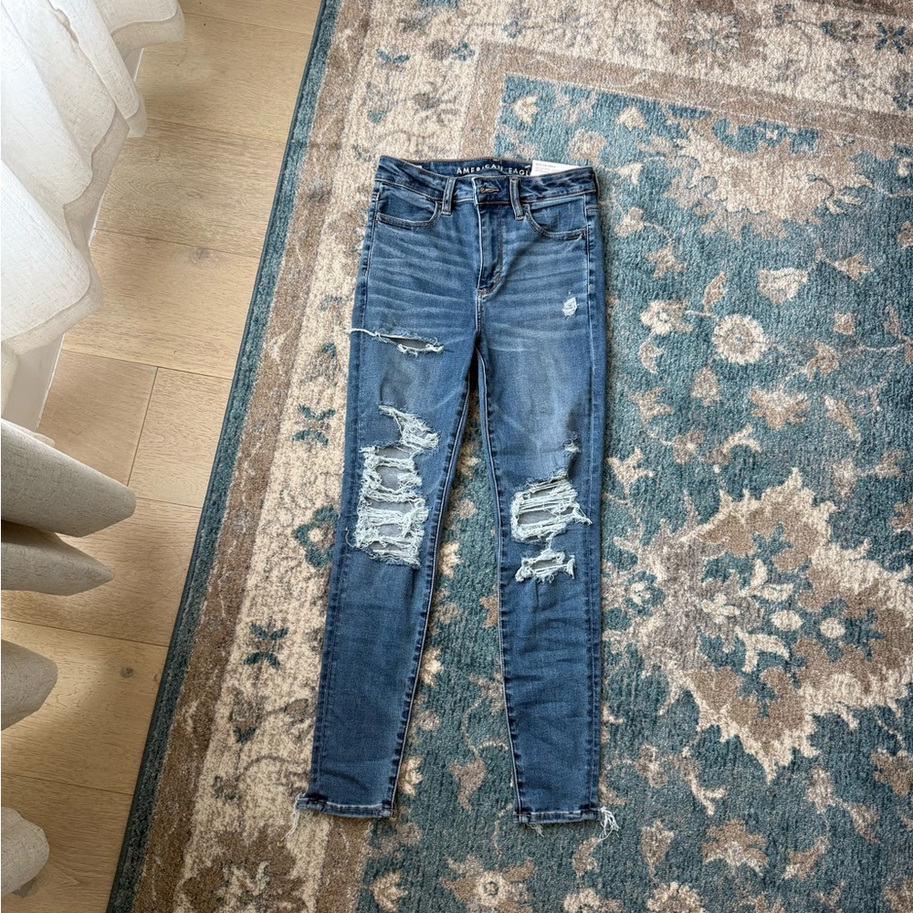 American Eagle High-Waisted Ripped Jeggings